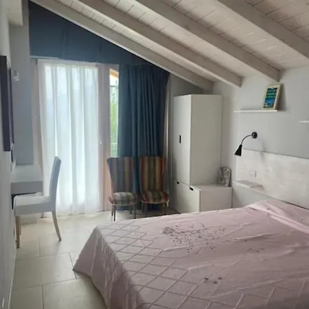 Casa Fontanera Πανσιόν Gravedona